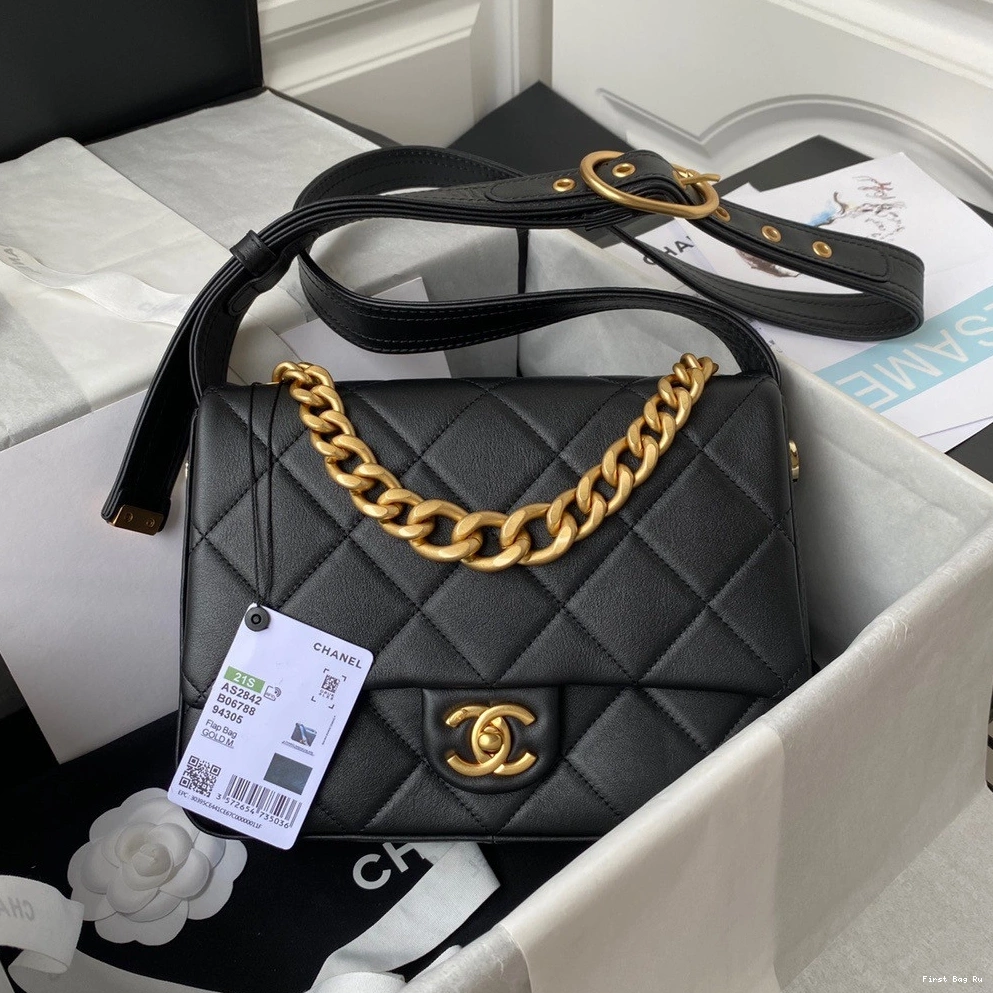 First Bag Ru FLAP BAG CHANEL 0819
